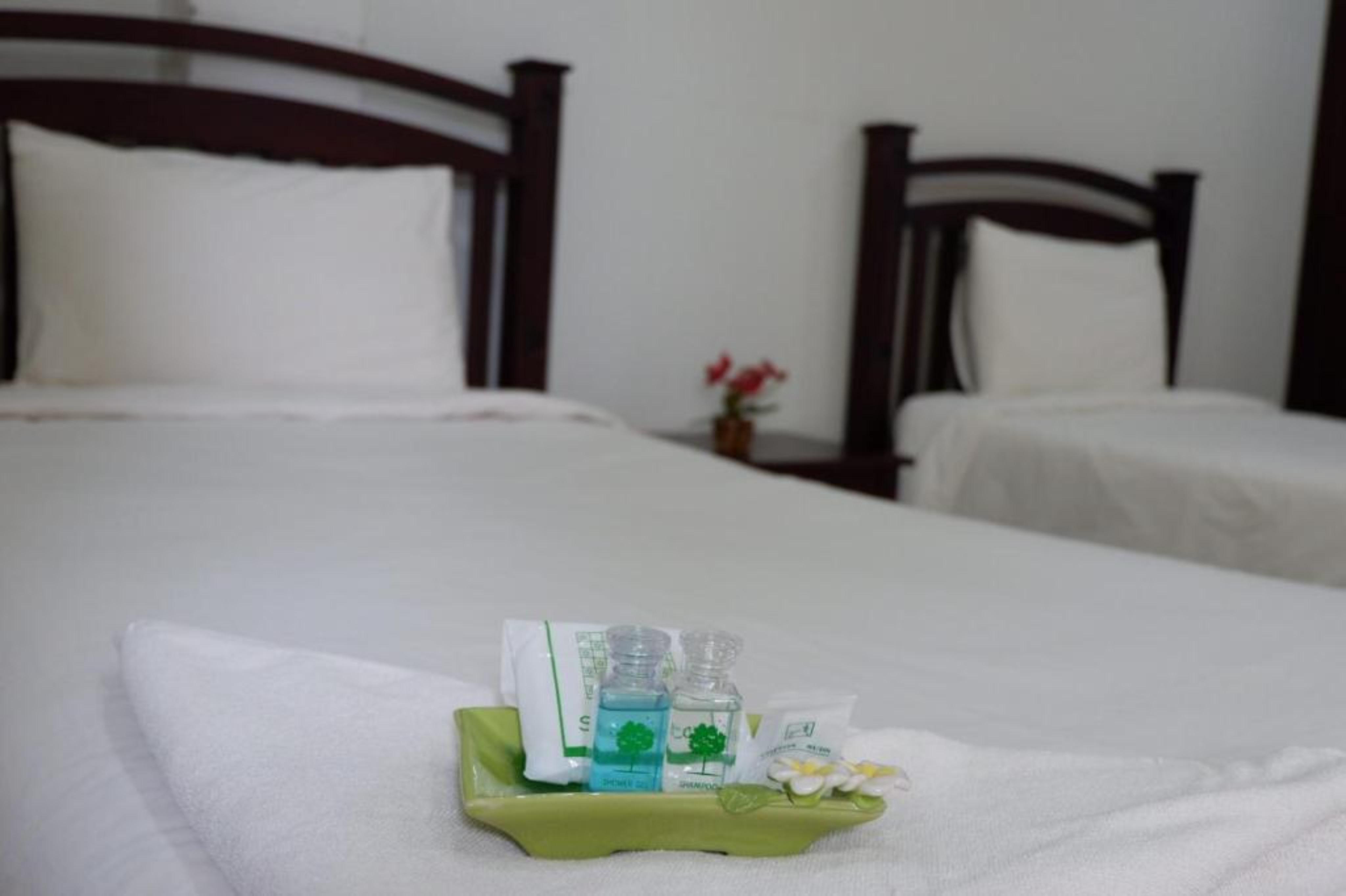 Na Chaidej Hotel Surat Thani Bagian luar foto