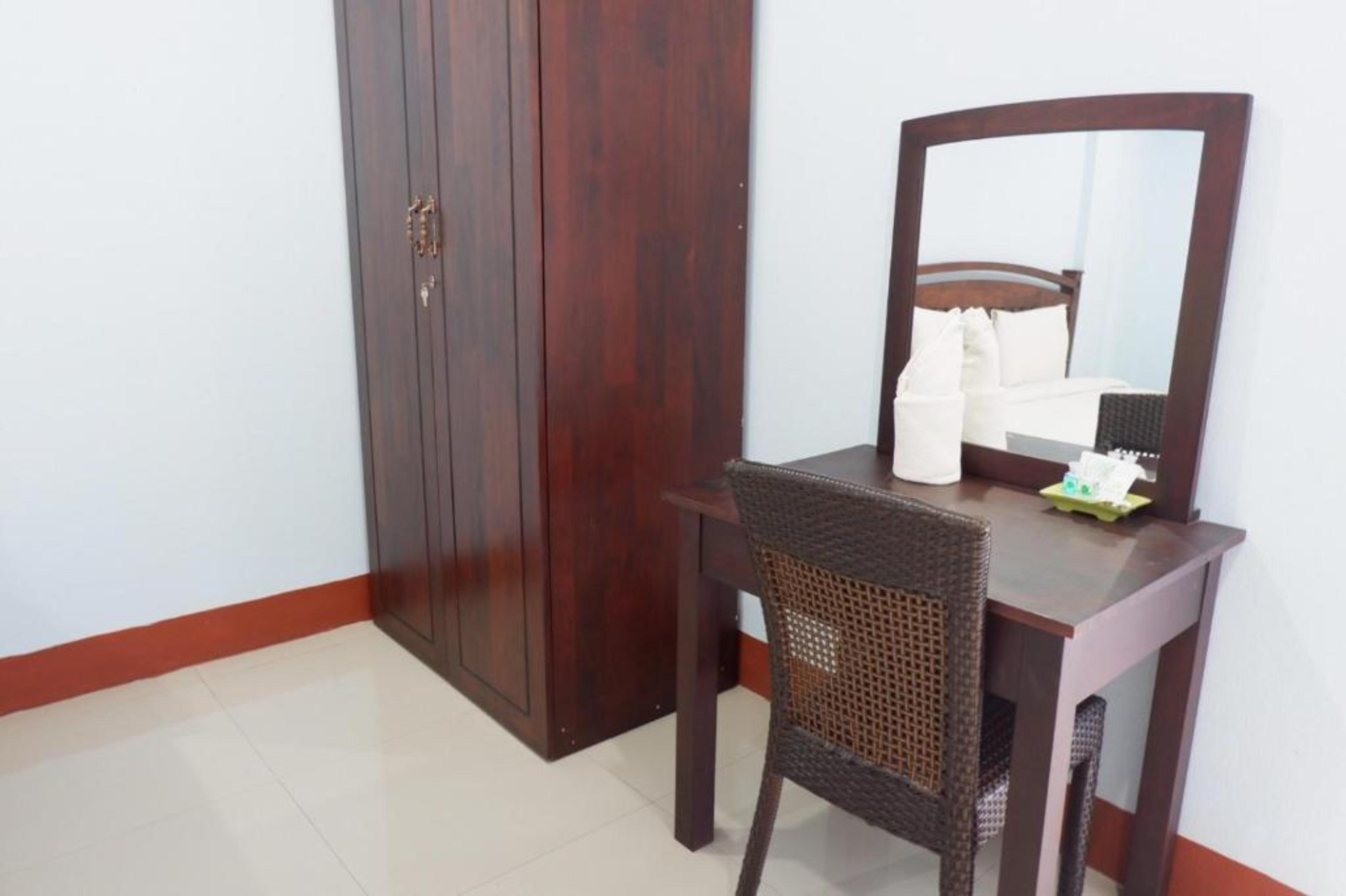 Na Chaidej Hotel Surat Thani Bagian luar foto