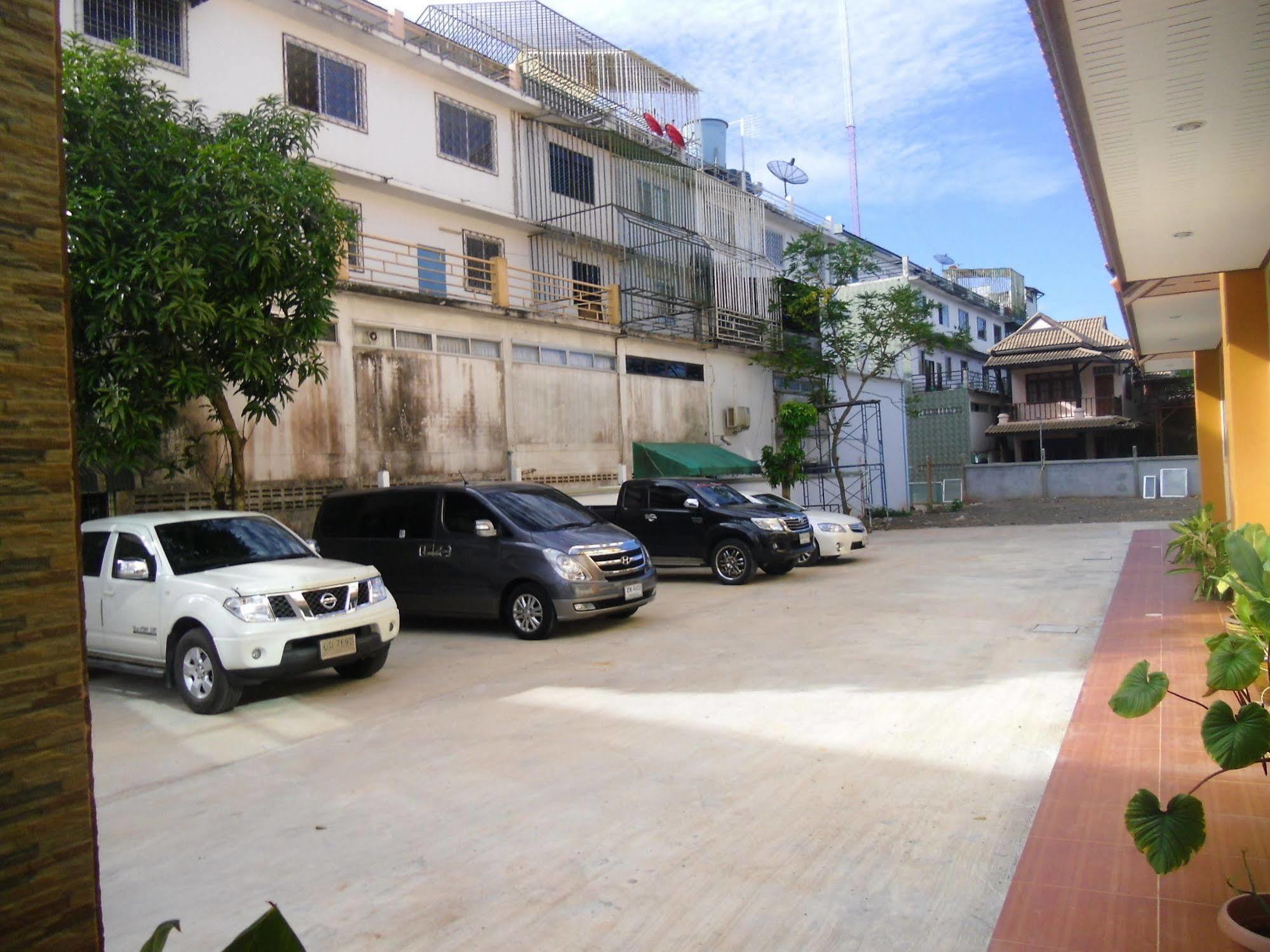 Na Chaidej Hotel Surat Thani Bagian luar foto
