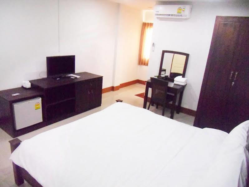 Na Chaidej Hotel Surat Thani Bagian luar foto